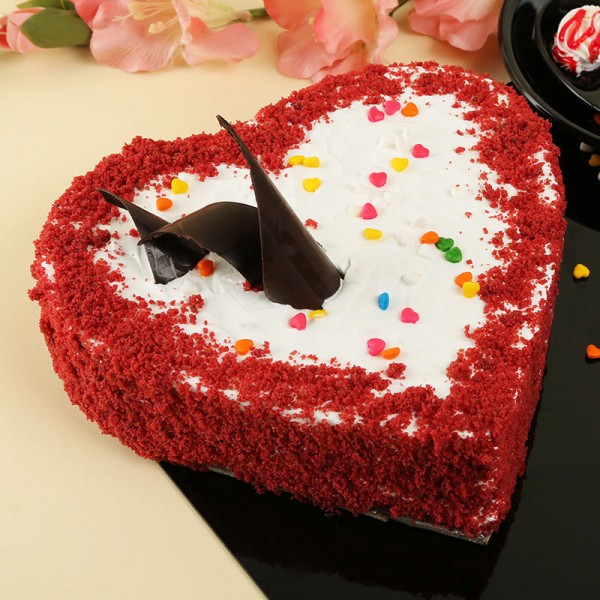 heart shaped red velvet cake