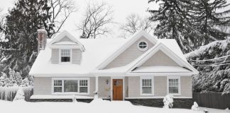 Know some tips on how snowfall impacts your roof