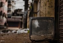 Is your TV screen is just broken? Are you considering dumping your broken TV or are you thinking about what to do with a broken TV? There are different ways to make the most use of your TV. No matter if it was experiencing display issues or speaker issues.